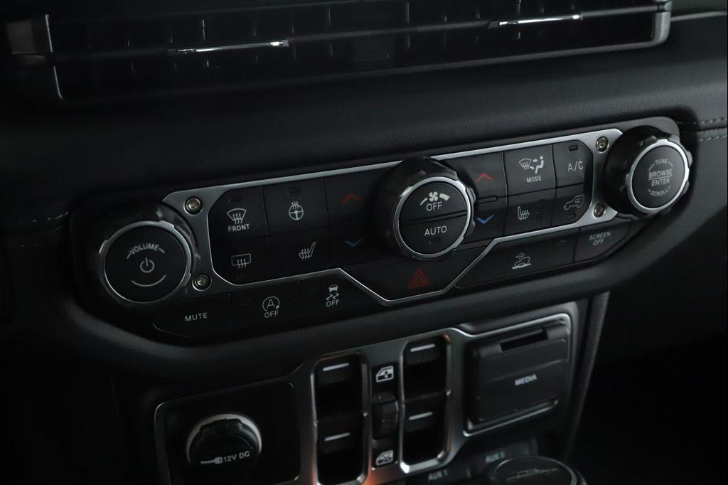 new 2026 Jeep Gladiator car