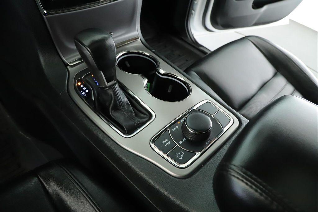 used 2021 Jeep Grand Cherokee car, priced at $31,500