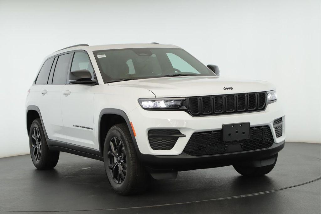 new 2025 Jeep Grand Cherokee car