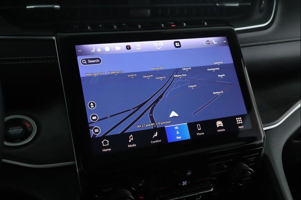 used 2022 Jeep Grand Cherokee car, priced at $33,900