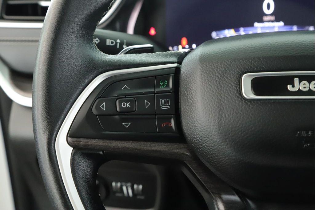 used 2022 Jeep Grand Cherokee car, priced at $33,900