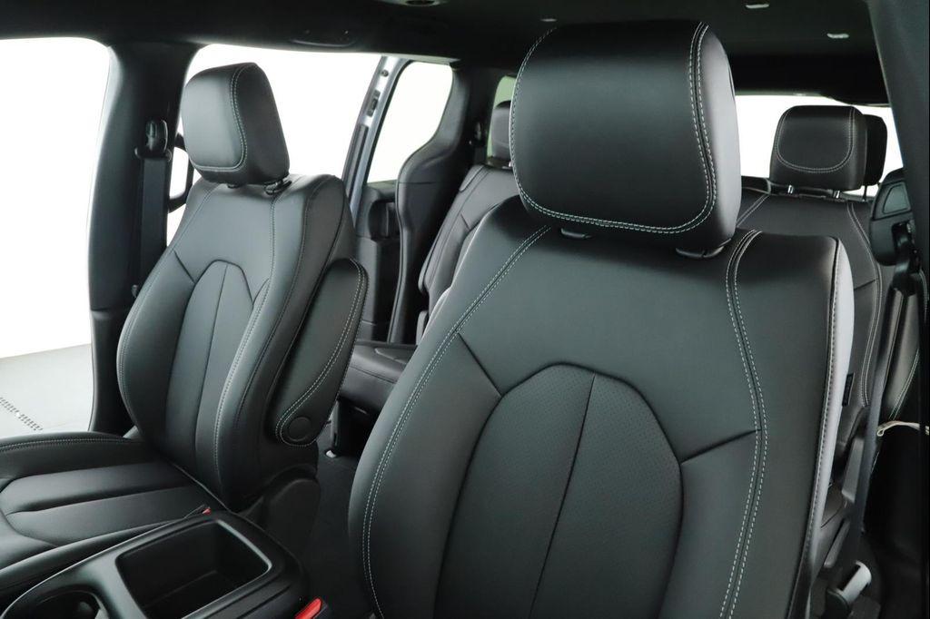 new 2026 Chrysler Pacifica car