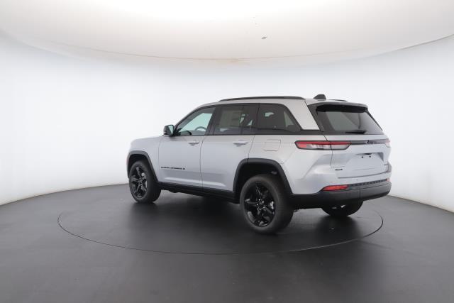 new 2025 Jeep Grand Cherokee car
