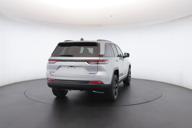 new 2025 Jeep Grand Cherokee car