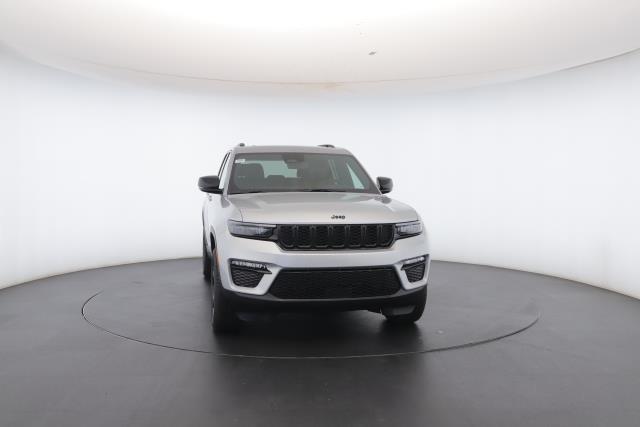 new 2025 Jeep Grand Cherokee car