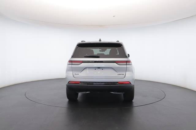 new 2025 Jeep Grand Cherokee car