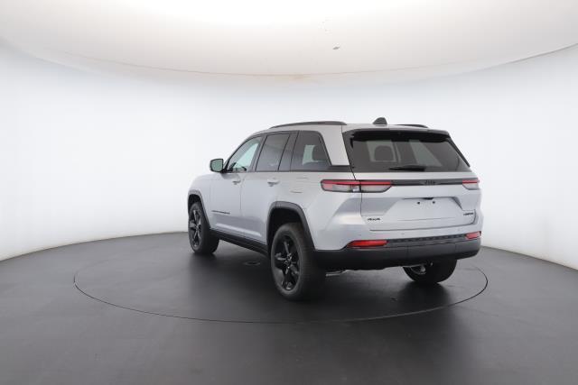 new 2025 Jeep Grand Cherokee car