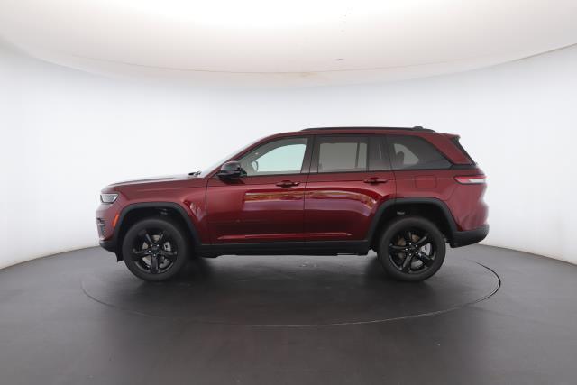 new 2024 Jeep Grand Cherokee car, priced at $47,675