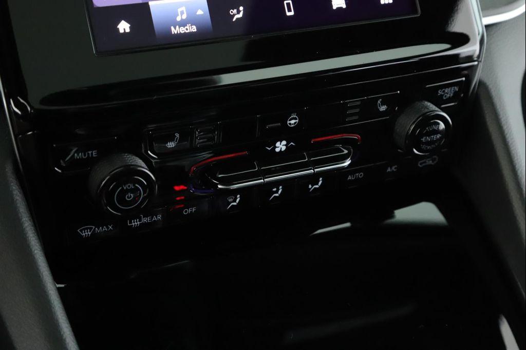 new 2025 Jeep Grand Cherokee car