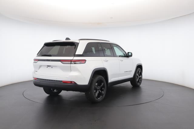 new 2025 Jeep Grand Cherokee car