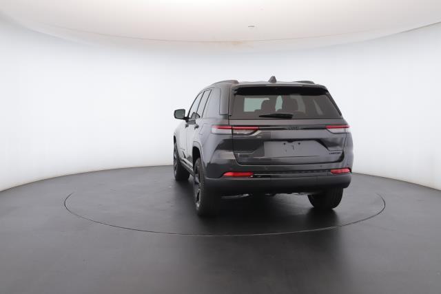 new 2025 Jeep Grand Cherokee car