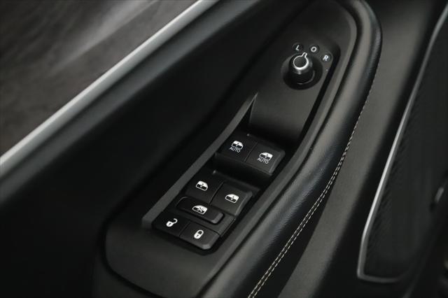 used 2022 Jeep Grand Cherokee car, priced at $38,500