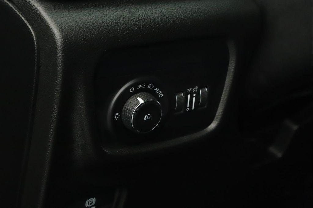 used 2022 Jeep Grand Cherokee car, priced at $38,500