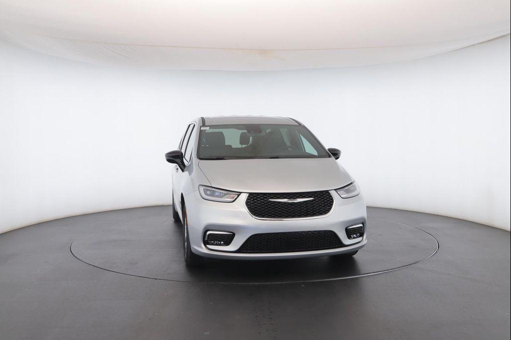 new 2026 Chrysler Pacifica car