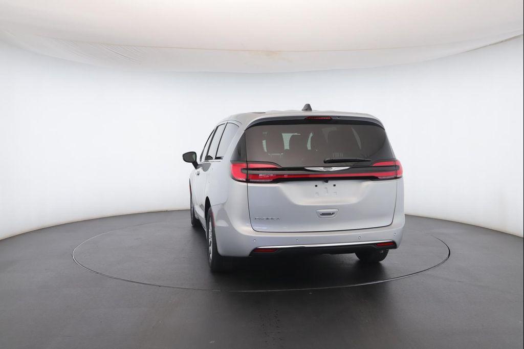 new 2026 Chrysler Pacifica car
