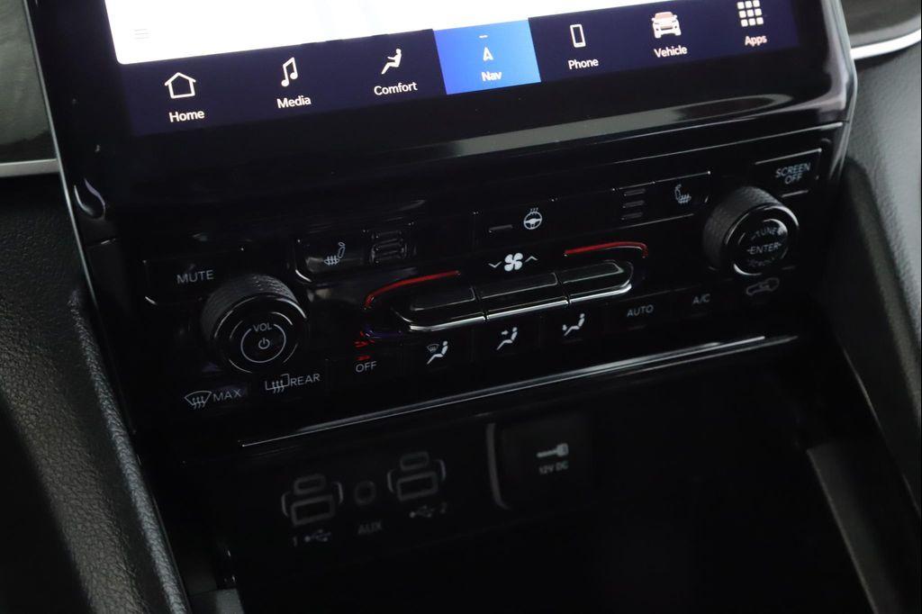 used 2023 Jeep Grand Cherokee car, priced at $35,900