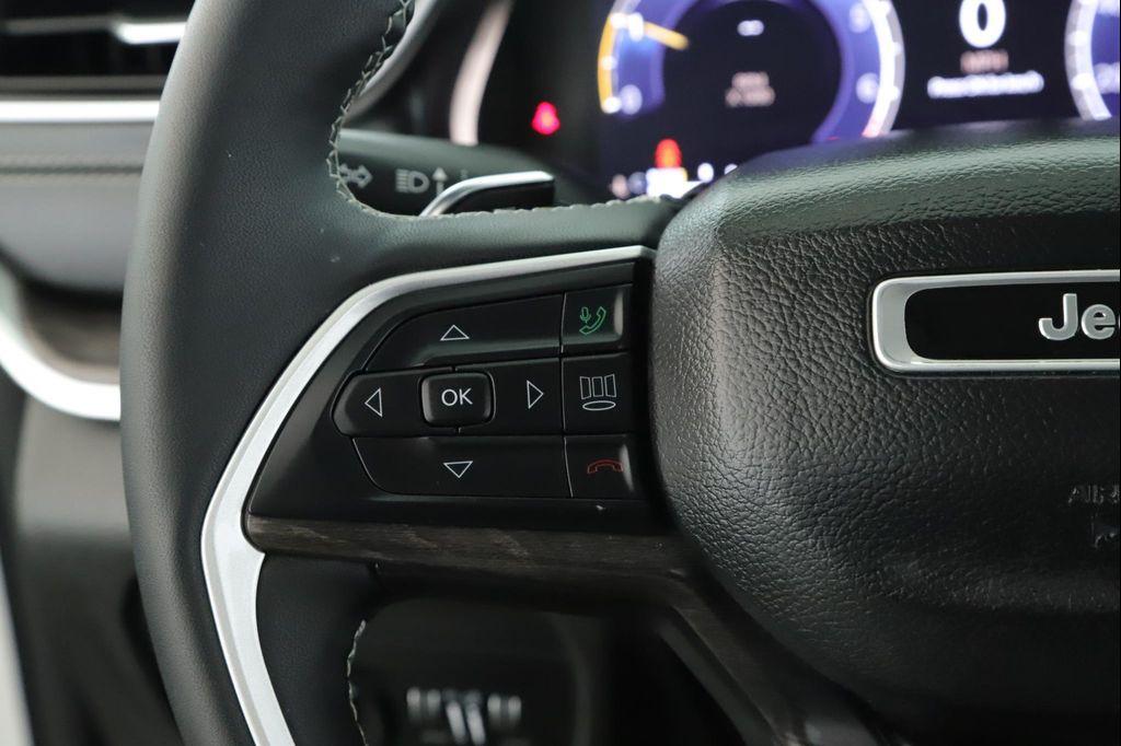 used 2023 Jeep Grand Cherokee car, priced at $35,900