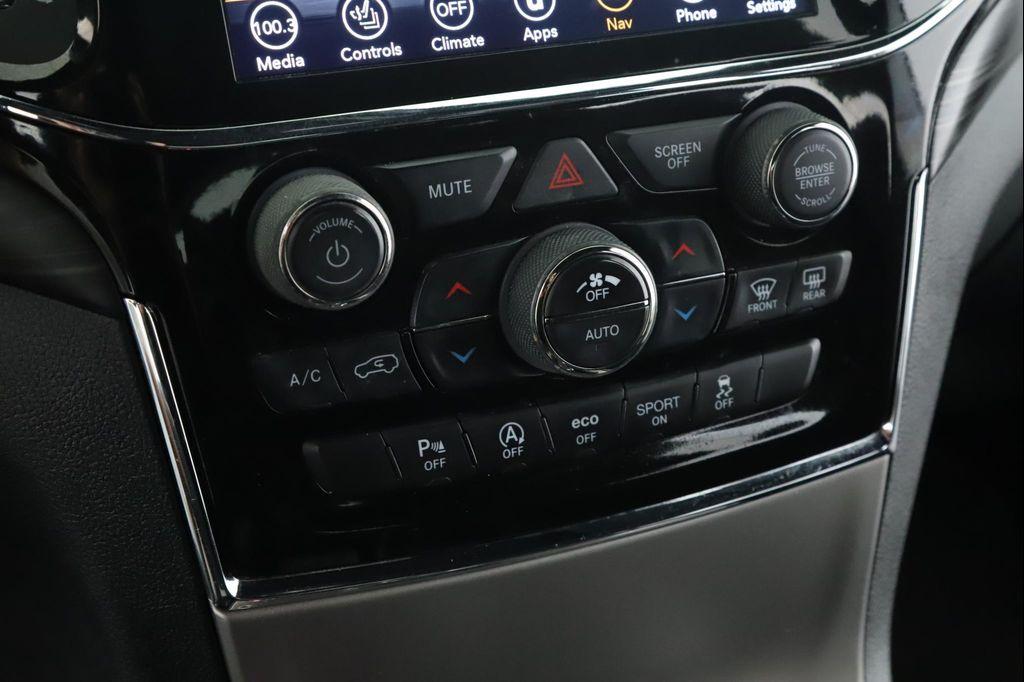 used 2022 Jeep Grand Cherokee car, priced at $27,900