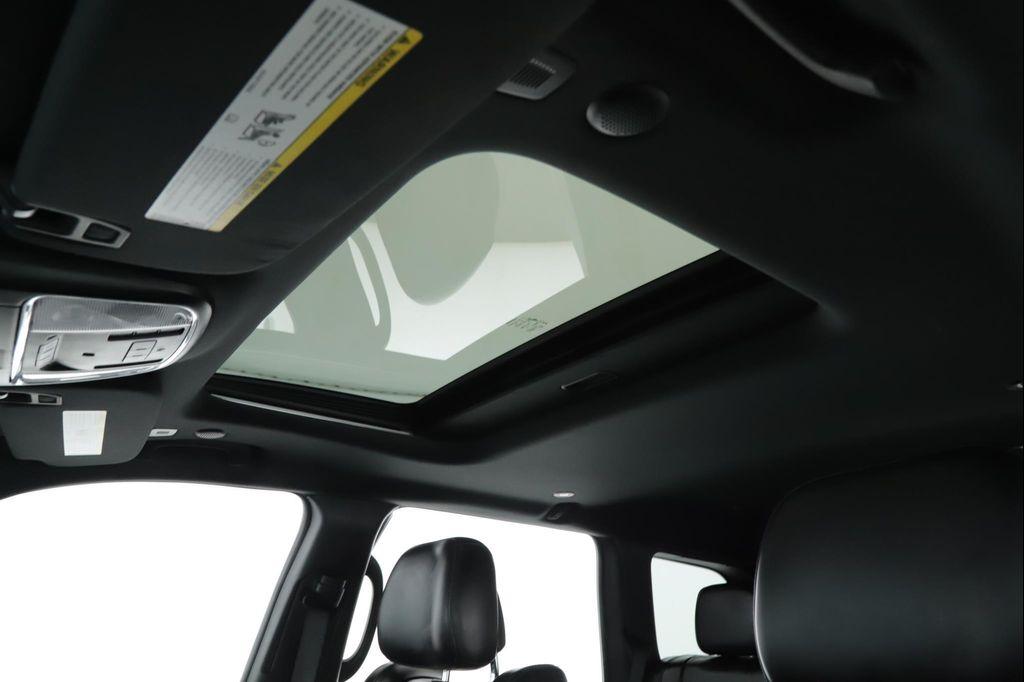 used 2022 Jeep Grand Cherokee car, priced at $27,900