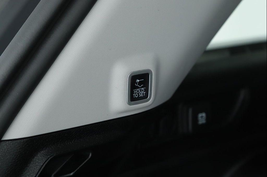 used 2023 Jeep Grand Cherokee car, priced at $33,900