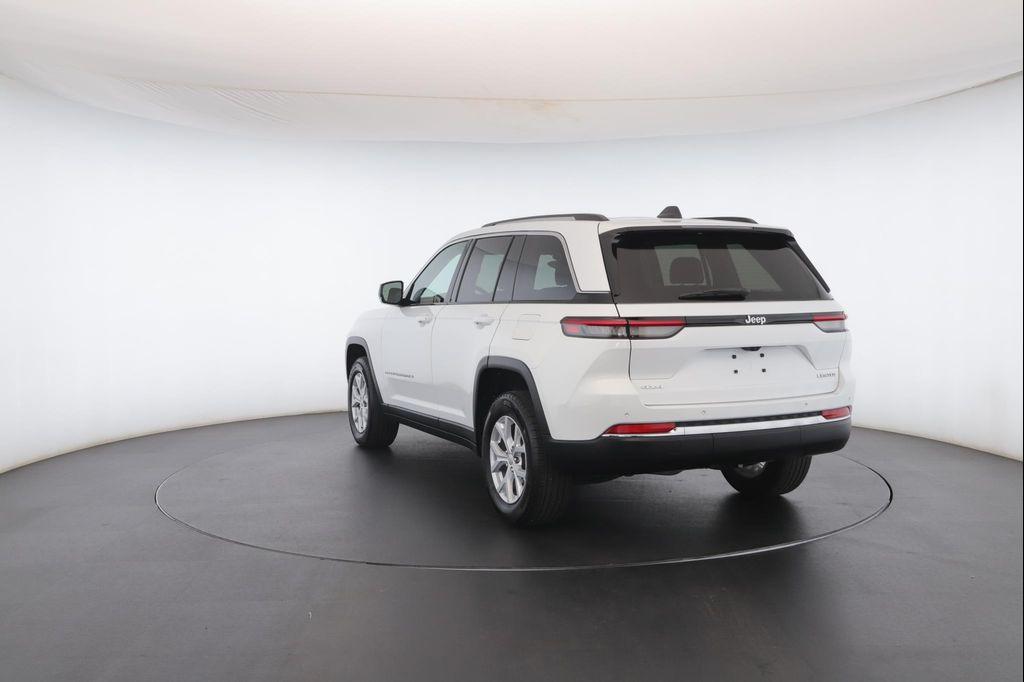 used 2023 Jeep Grand Cherokee car, priced at $33,900
