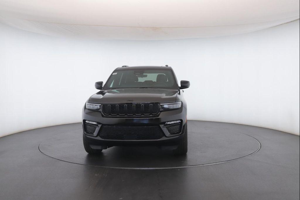 new 2025 Jeep Grand Cherokee car