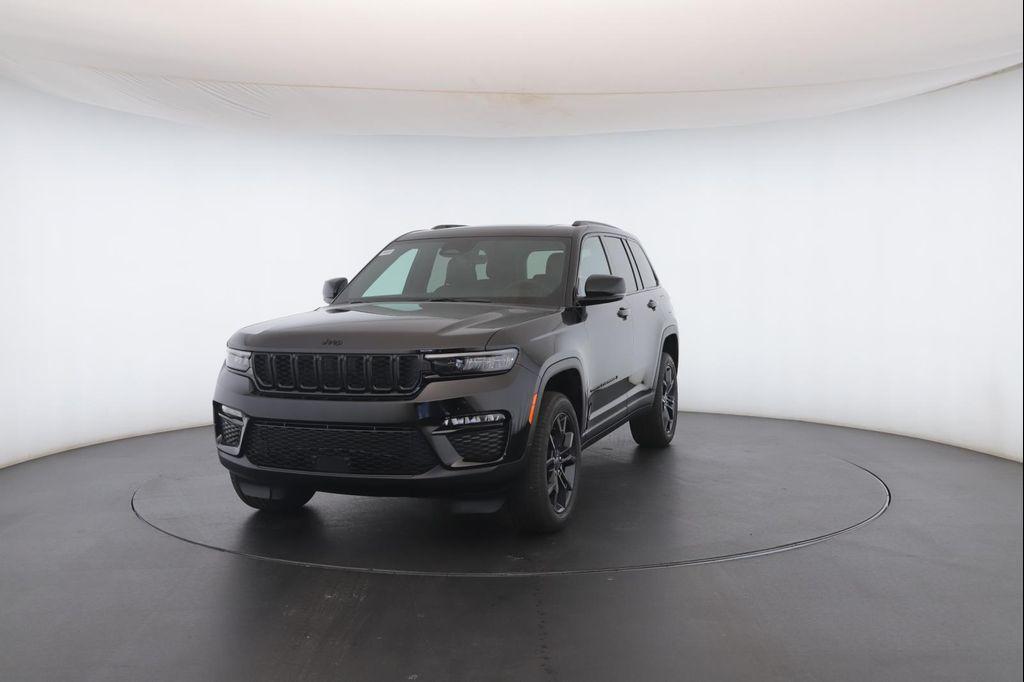 new 2025 Jeep Grand Cherokee car