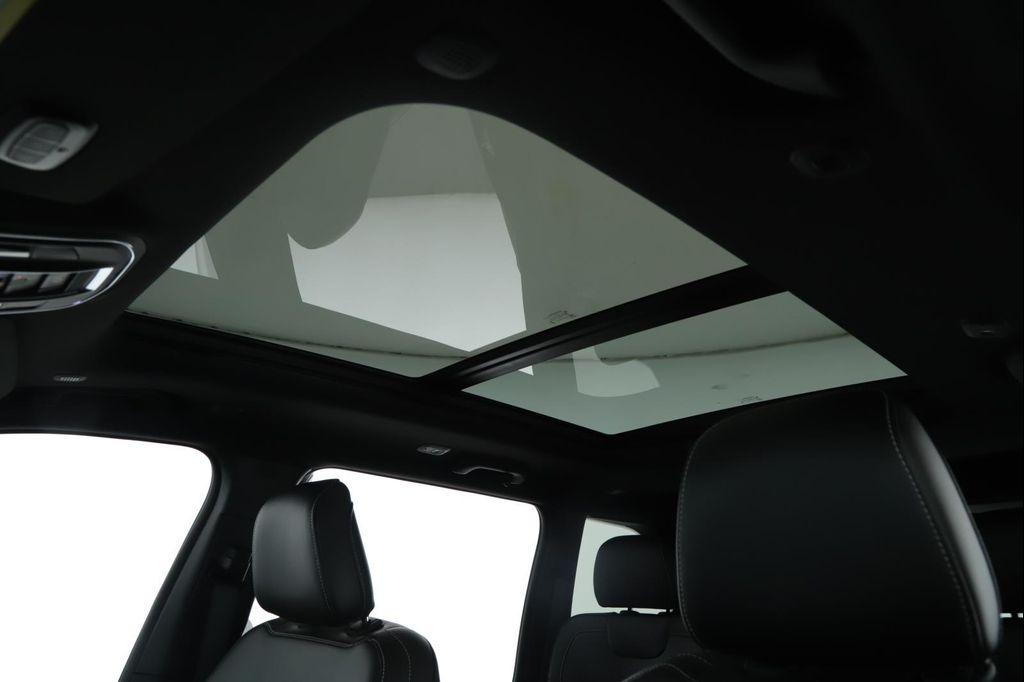 new 2025 Jeep Grand Cherokee car