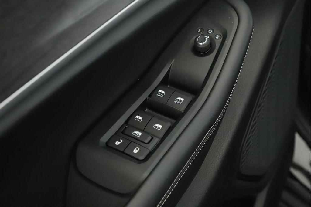 new 2025 Jeep Grand Cherokee car