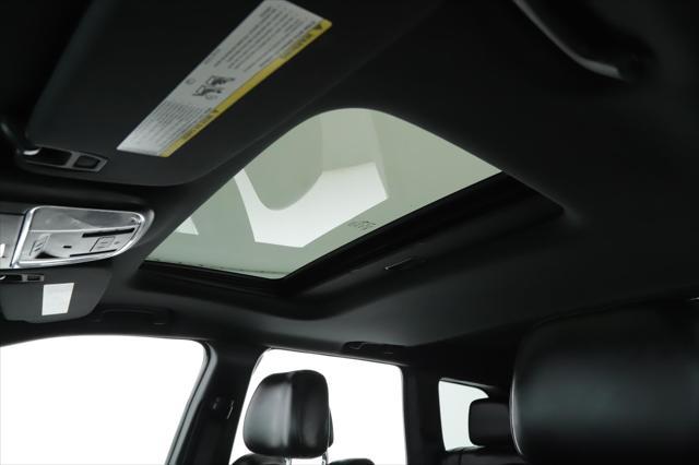 used 2015 Jeep Grand Cherokee car, priced at $16,900
