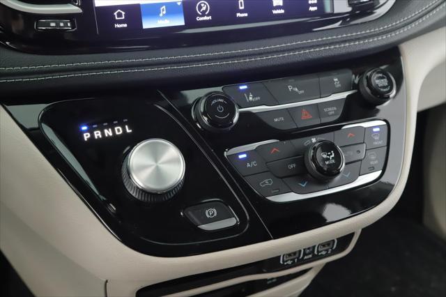 used 2022 Chrysler Pacifica Hybrid car, priced at $25,500