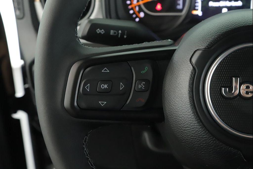 new 2025 Jeep Wrangler car