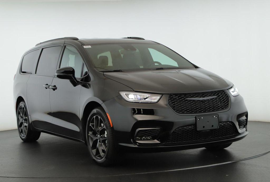 new 2026 Chrysler Pacifica car