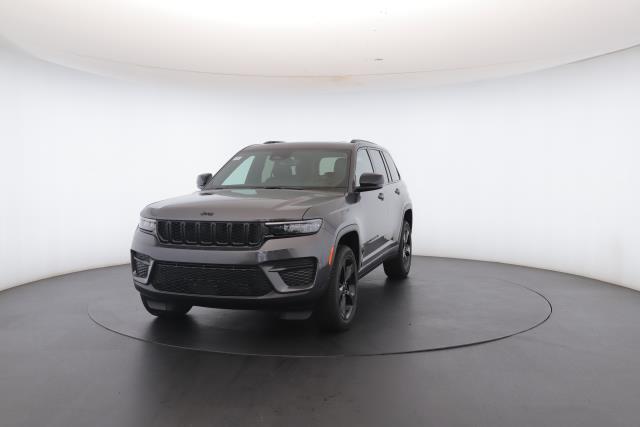 new 2025 Jeep Grand Cherokee car