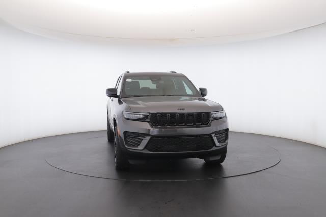 new 2025 Jeep Grand Cherokee car