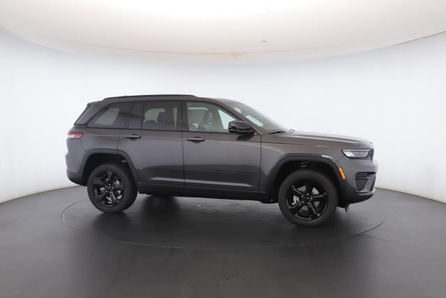 new 2025 Jeep Grand Cherokee car