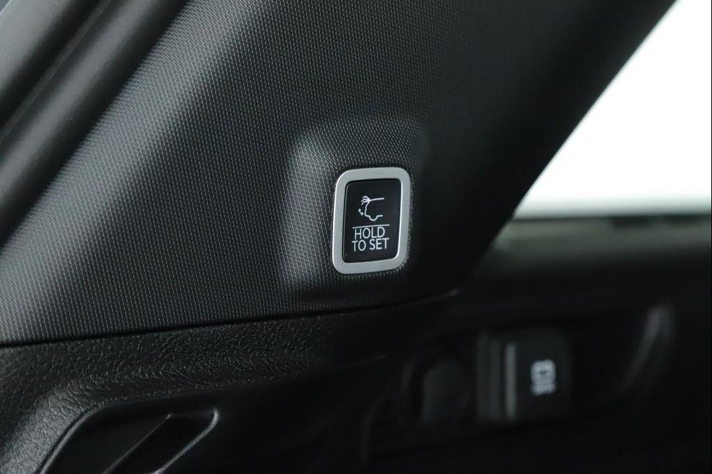 new 2025 Jeep Grand Cherokee car