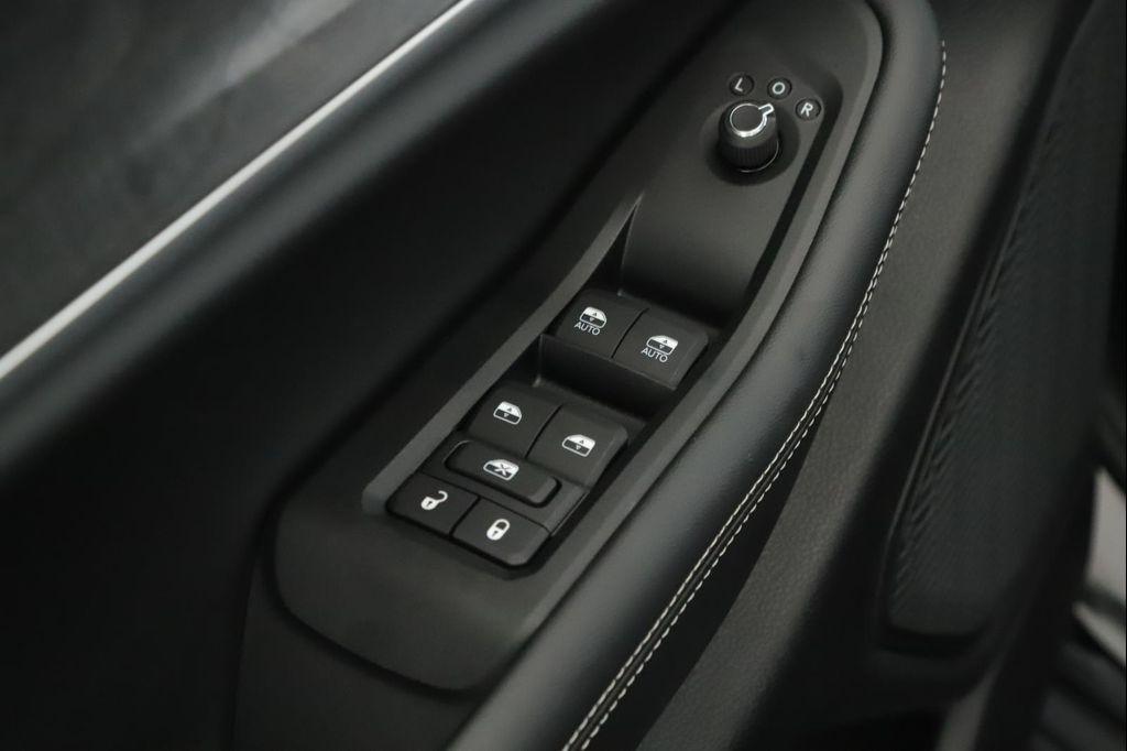 new 2025 Jeep Grand Cherokee car