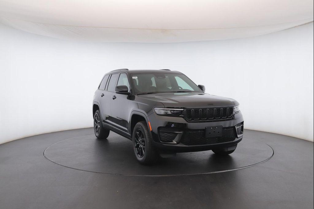 new 2025 Jeep Grand Cherokee car