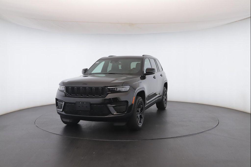 new 2025 Jeep Grand Cherokee car