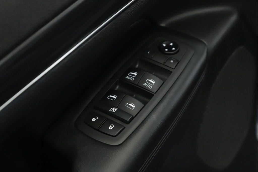 used 2020 Jeep Grand Cherokee car, priced at $25,900