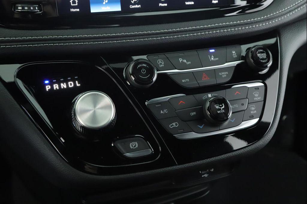 new 2026 Chrysler Pacifica car