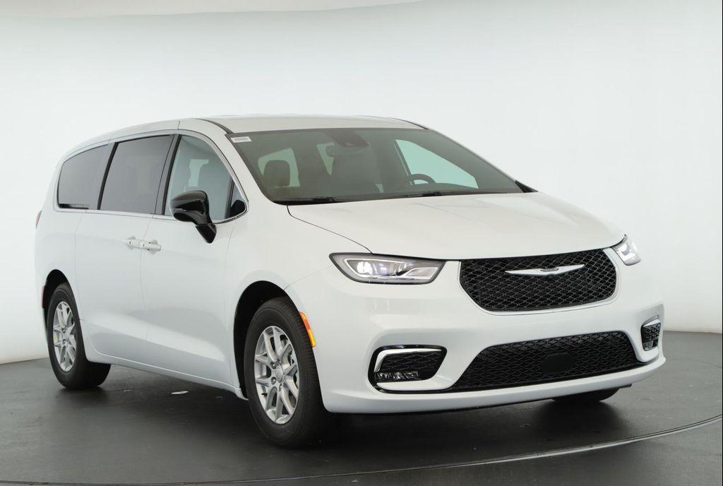 new 2026 Chrysler Pacifica car