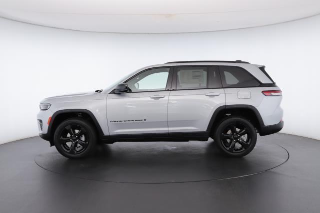 new 2025 Jeep Grand Cherokee car