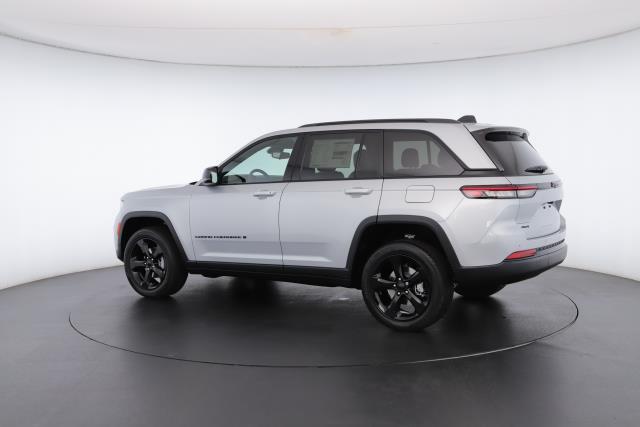 new 2025 Jeep Grand Cherokee car