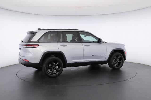 new 2025 Jeep Grand Cherokee car