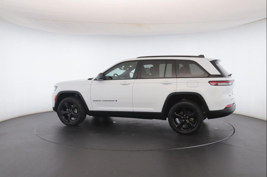 used 2023 Jeep Grand Cherokee car, priced at $34,900