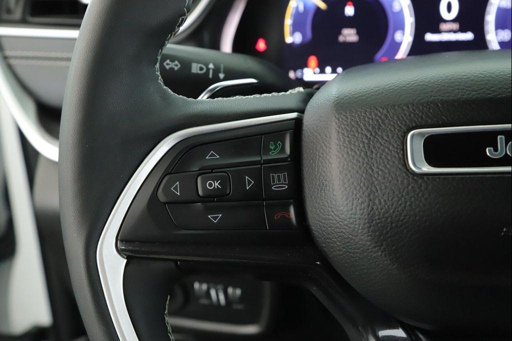 used 2023 Jeep Grand Cherokee car, priced at $34,900