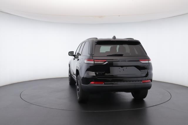 new 2025 Jeep Grand Cherokee car