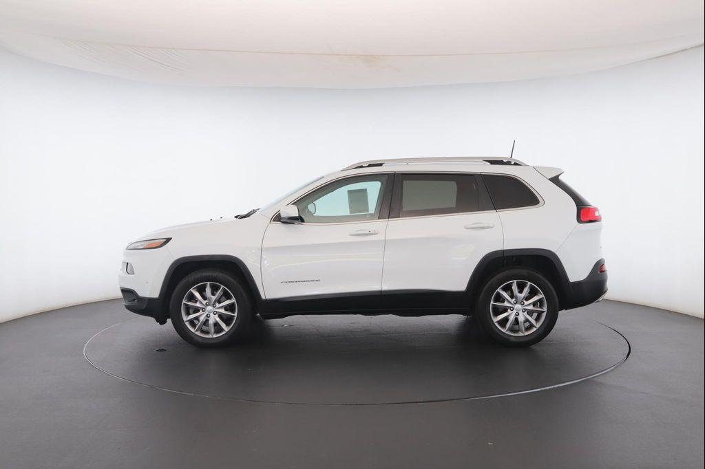 used 2018 Jeep Cherokee car
